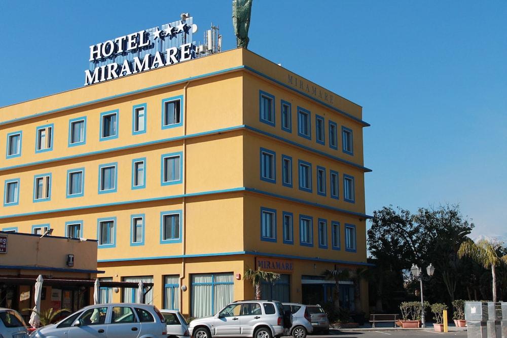 Miramare Hotel Катания Екстериор снимка
