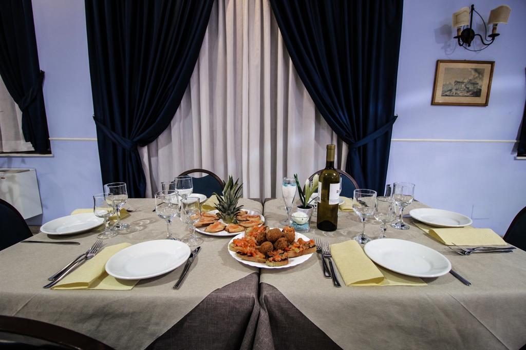 Miramare Hotel Катания Екстериор снимка